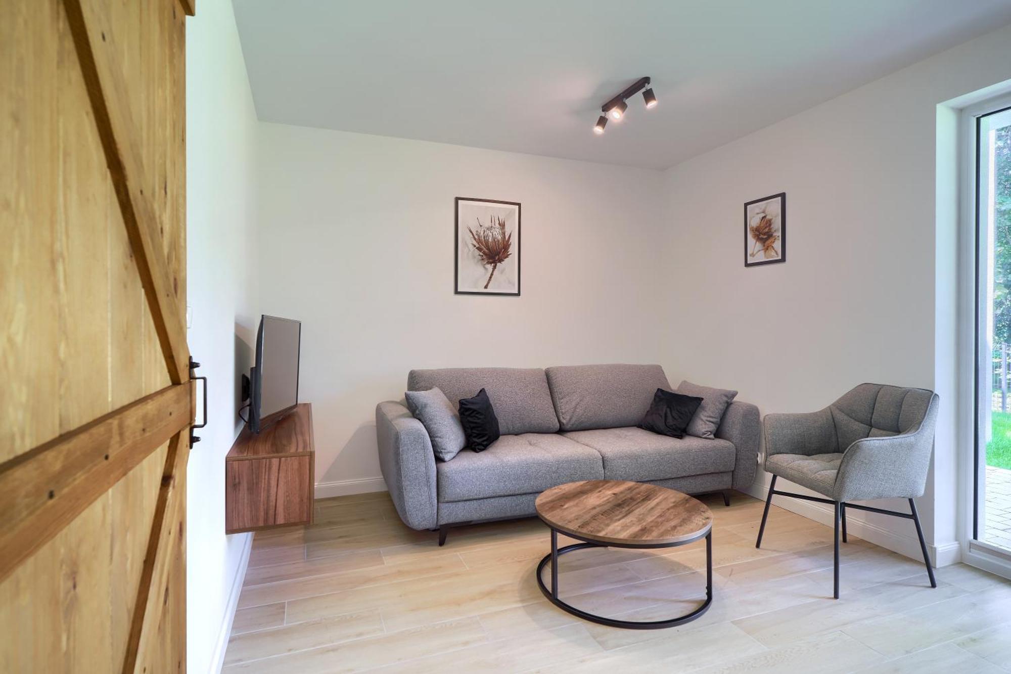 Apartamenty 7 Debow Pleśna Εξωτερικό φωτογραφία