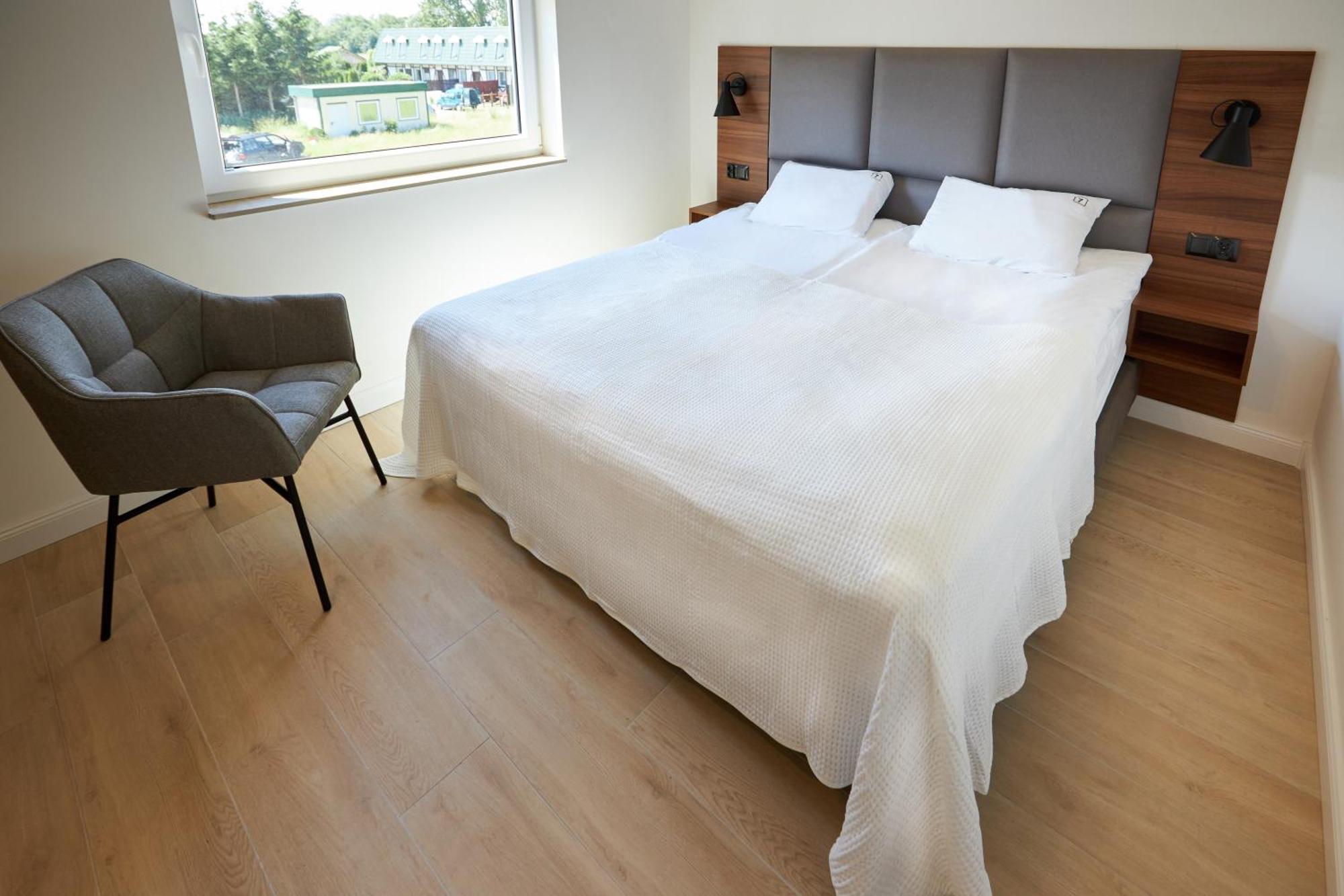 Apartamenty 7 Debow Pleśna Εξωτερικό φωτογραφία